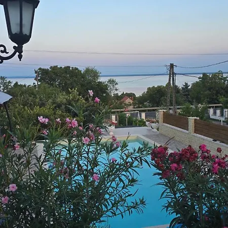 Appartement Annabella Apartmanhaz Balatongyörök