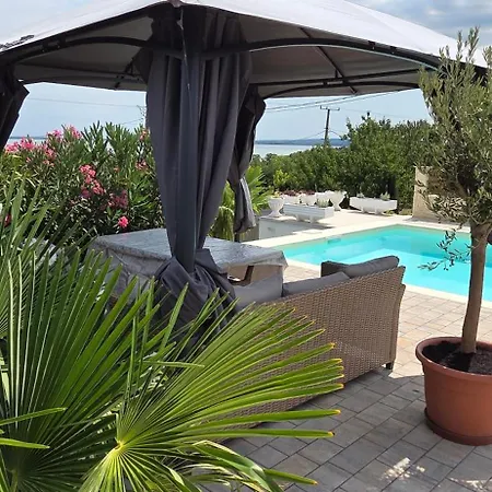 Annabella Apartmanhaz * Balatongyörök