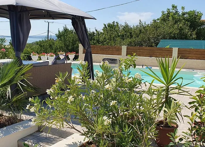 Apartment Annabella Apartmanhaz Balatongyörök