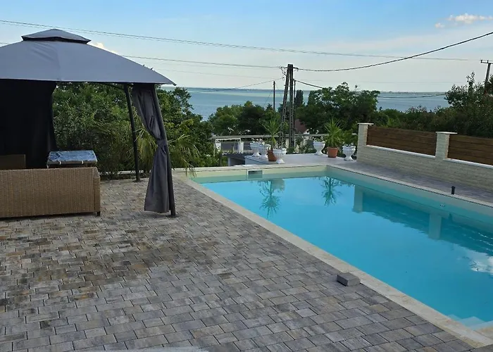 Annabella Apartmanhaz *